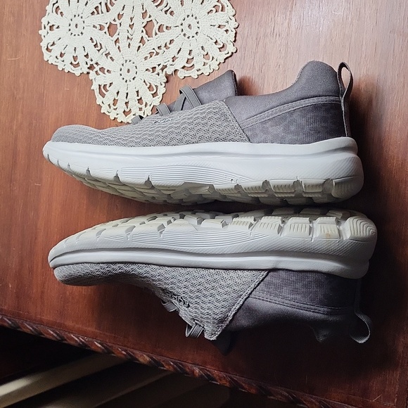 Ryka Whim - Picture 6 of 12